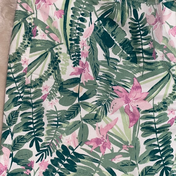 Old Navy Pixie Pant in Fun Print size 14 regular - Picture 3 of 4